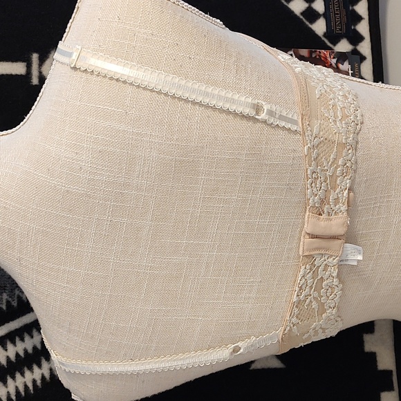 🧁 GUC Wacoal Brand Intimates Embrace Lace Minimizer Underwire Bra, Nude, 34D - Picture 7 of 9
